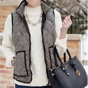 J Crew Excursion Down Puffer Herringbone Front Pocket Classic Preppy Vest Sz M